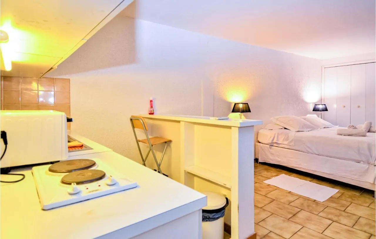 Beautiful Apartment In Sainte-Maxime With Wifi