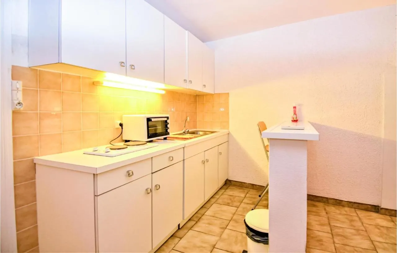 Beautiful Apartment In Sainte-Maxime With Wifi