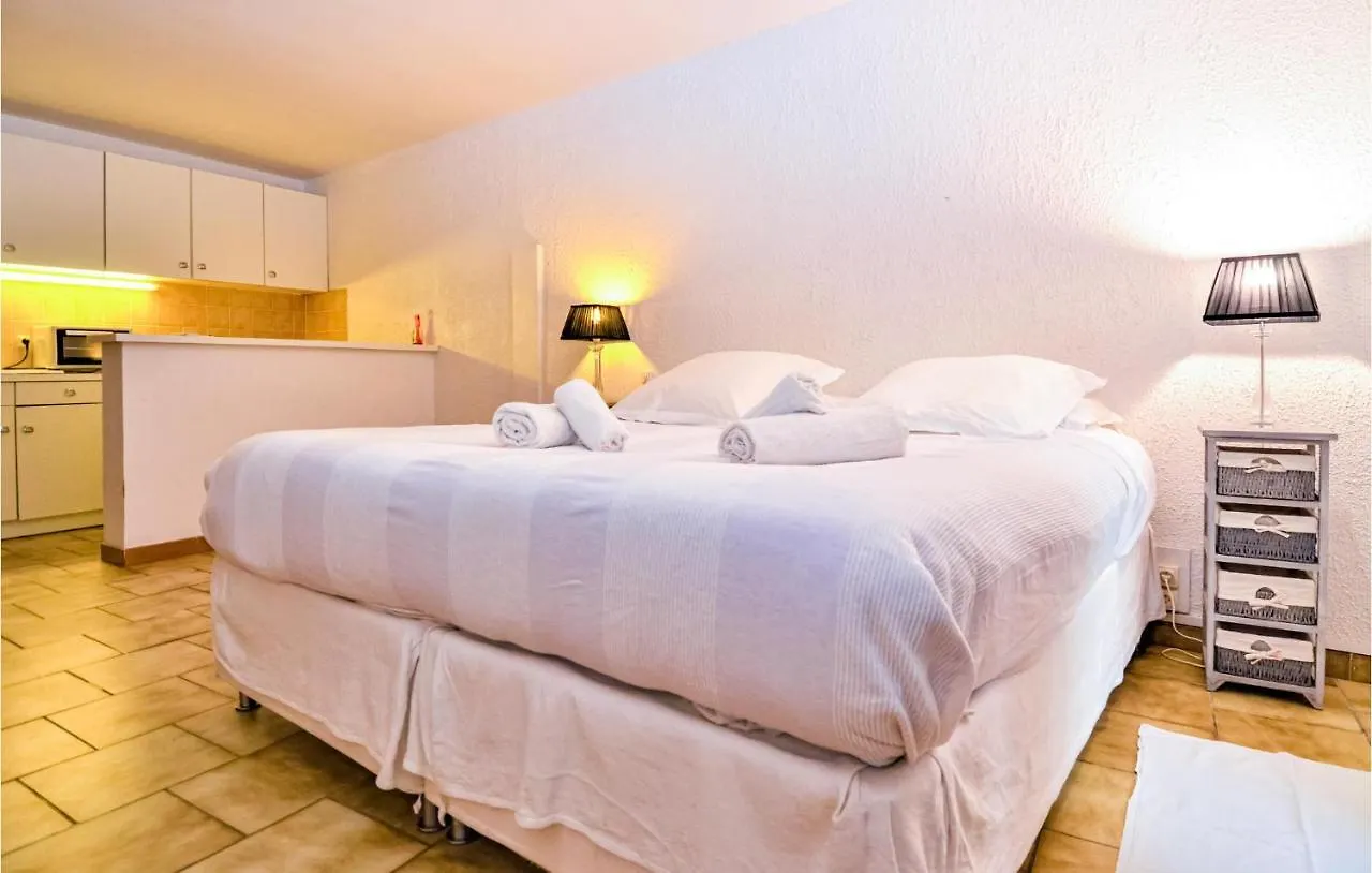 Beautiful Apartment In Sainte-Maxime With Wifi